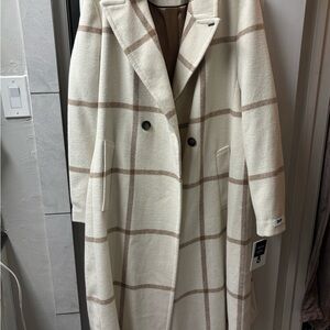 Dkny Cream and Brown Trench Coat with Classic Notched Lapel